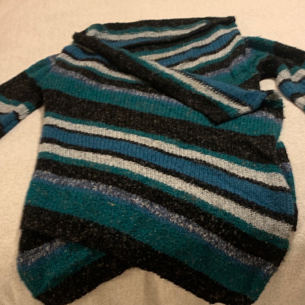 NWT - Relais Knitware - Cardigan Sweater Wrap